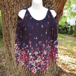 Womens Quintessential Medium Open Shoulder Top long sleeves